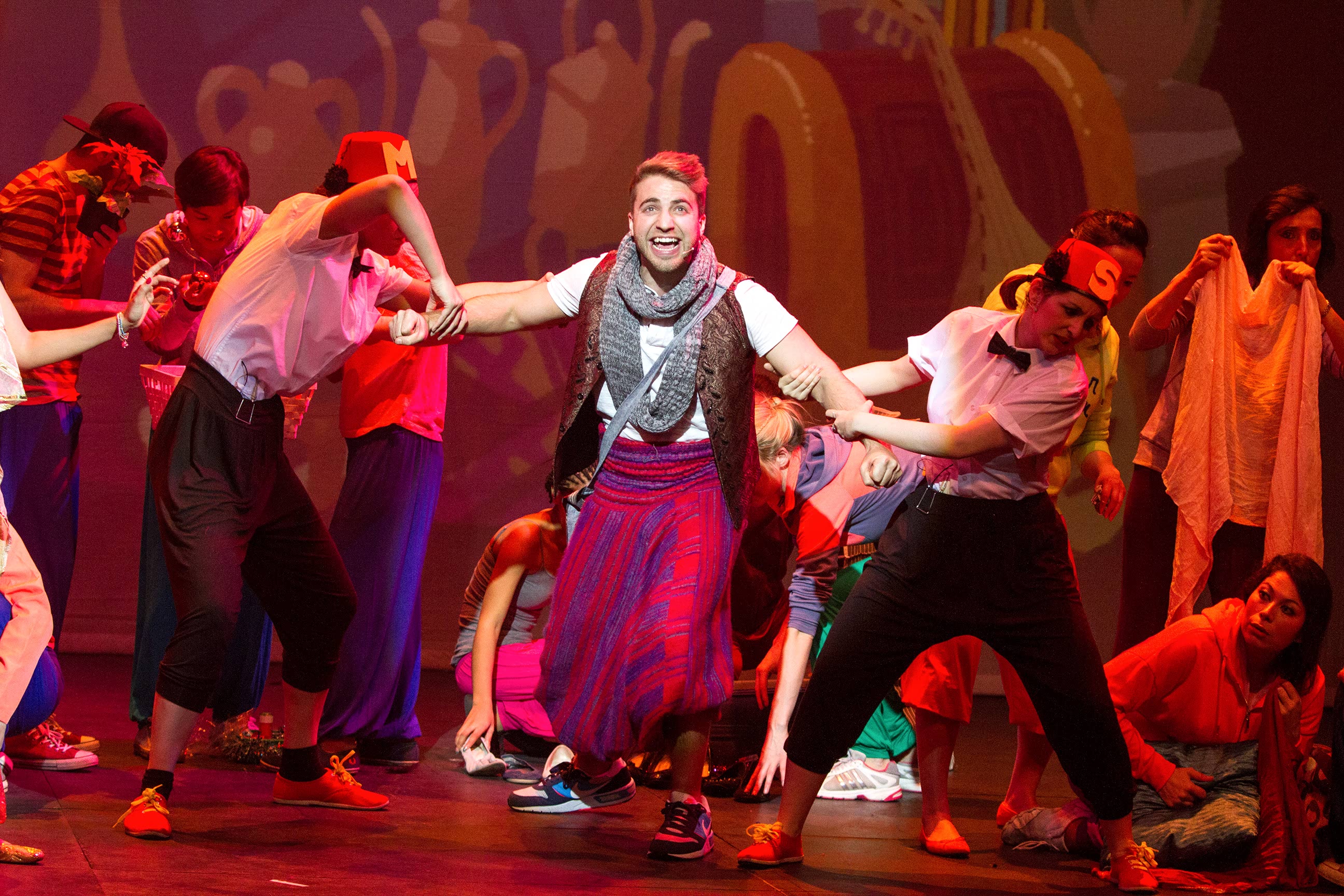 ALADDIN | JERWOOD VANBRUGH THEATRE, RADA | DEC 2014 ALADDIN | JERWOOD VANBRUGH THEATRE, RADA | DEC 2014