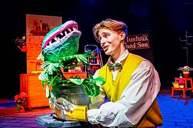 LITTLE SHOP OF HORRORS | BRIDEWELL THEATRE | OCTOBER 2023 LITTLE SHOP OF HORRORS | BRIDEWELL THEATRE | OCTOBER 2023